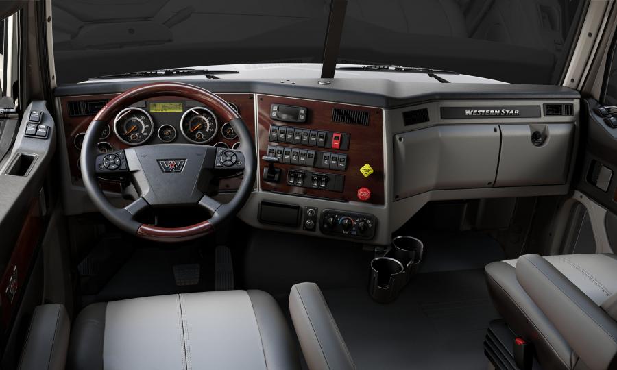 Торпедо Western Star 5700XE Sleeper Cab 2014 года  (фото 6 из 16)